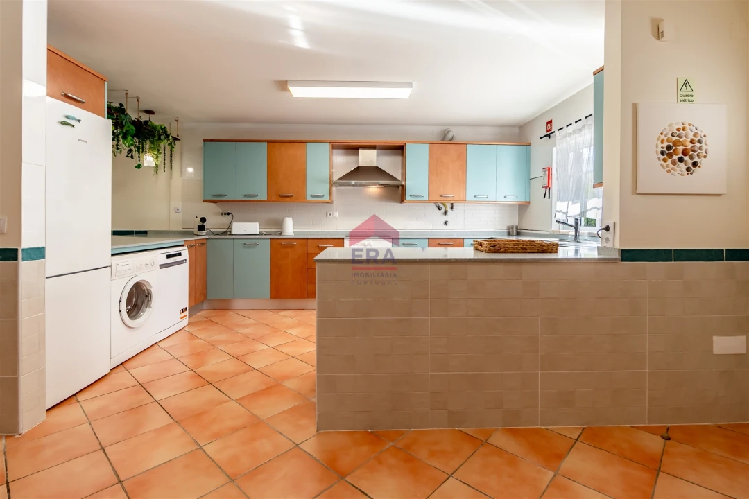 Moradia T4 para Venda em Altura Foto 6