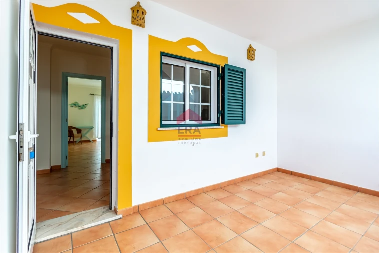 Moradia T4 para Venda em Altura Foto 28