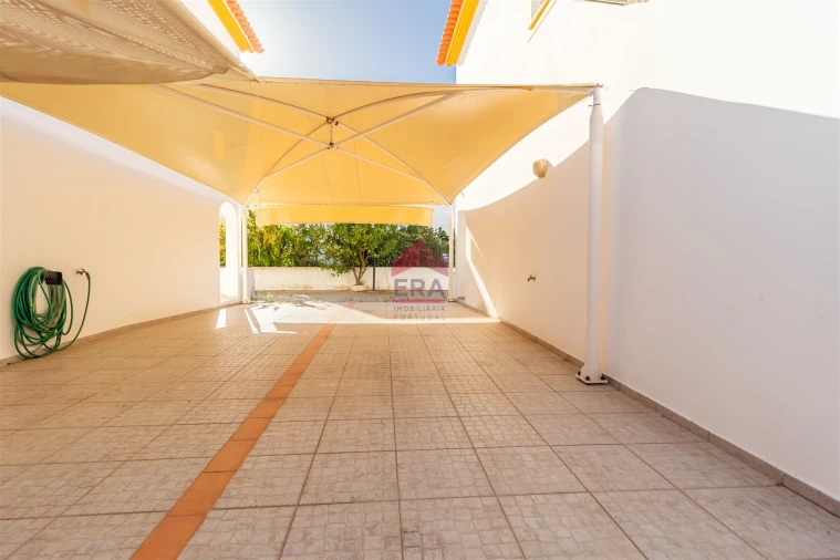 Moradia T4 para Venda em Altura Foto 32