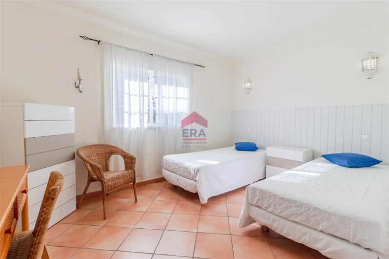 Moradia T4 para Venda em Altura Foto 12