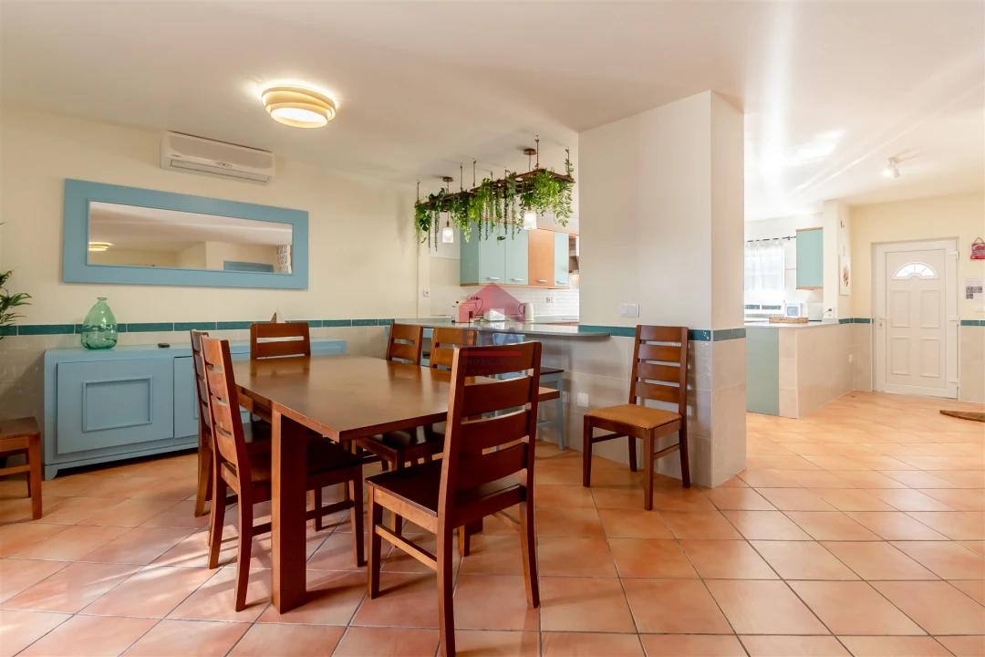 Moradia T4 para Venda em Altura Foto 8