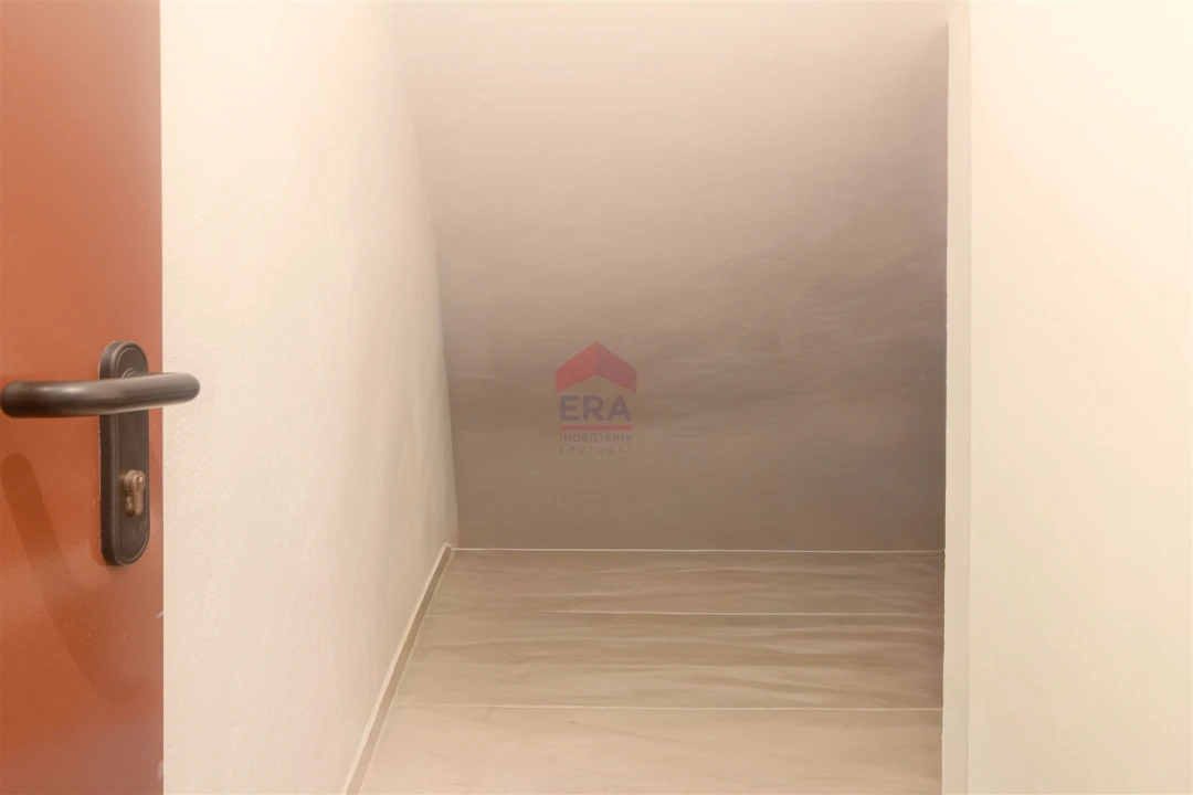 Apartamento T2 para Venda em São Brás de Alportel Foto 15