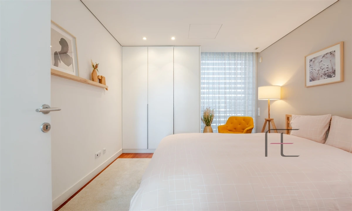 Moradia T4 para Venda em Água Longa Foto 25