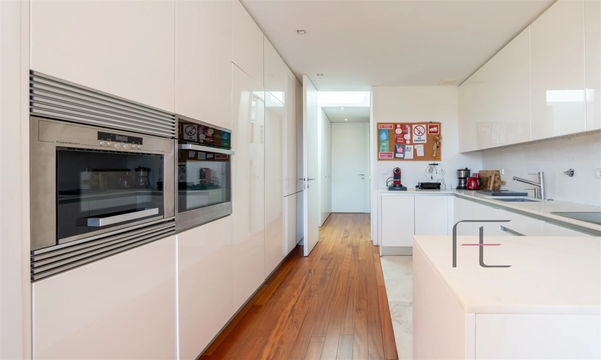 Moradia T4 para Venda em Água Longa Foto 20