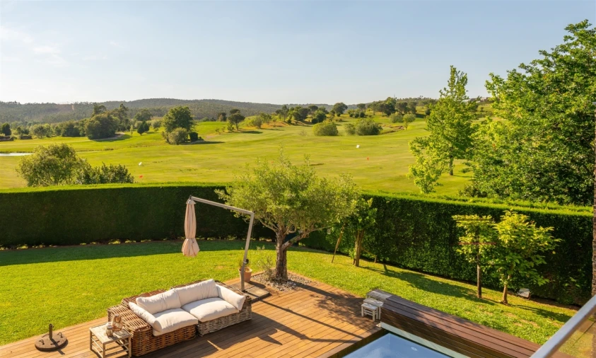 Moradia T4 para Venda em Água Longa Foto 36