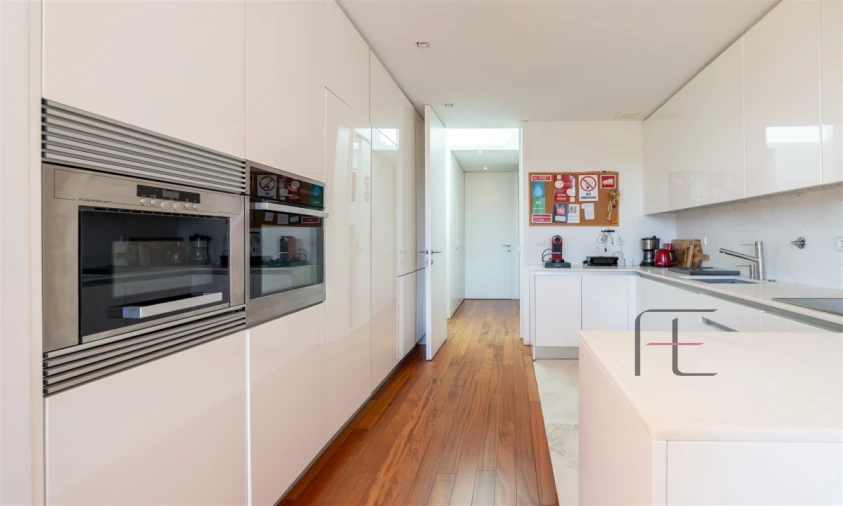 Moradia T4 para Venda em Água Longa Foto 20