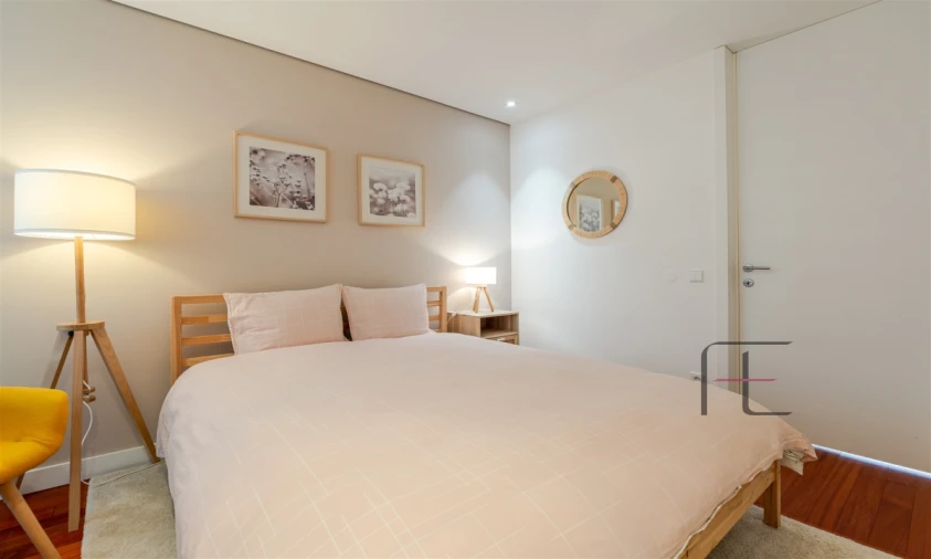 Moradia T4 para Venda em Água Longa Foto 24