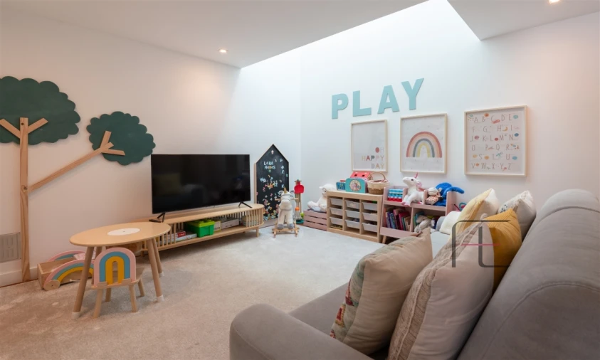 Moradia T4 para Venda em Água Longa Foto 22