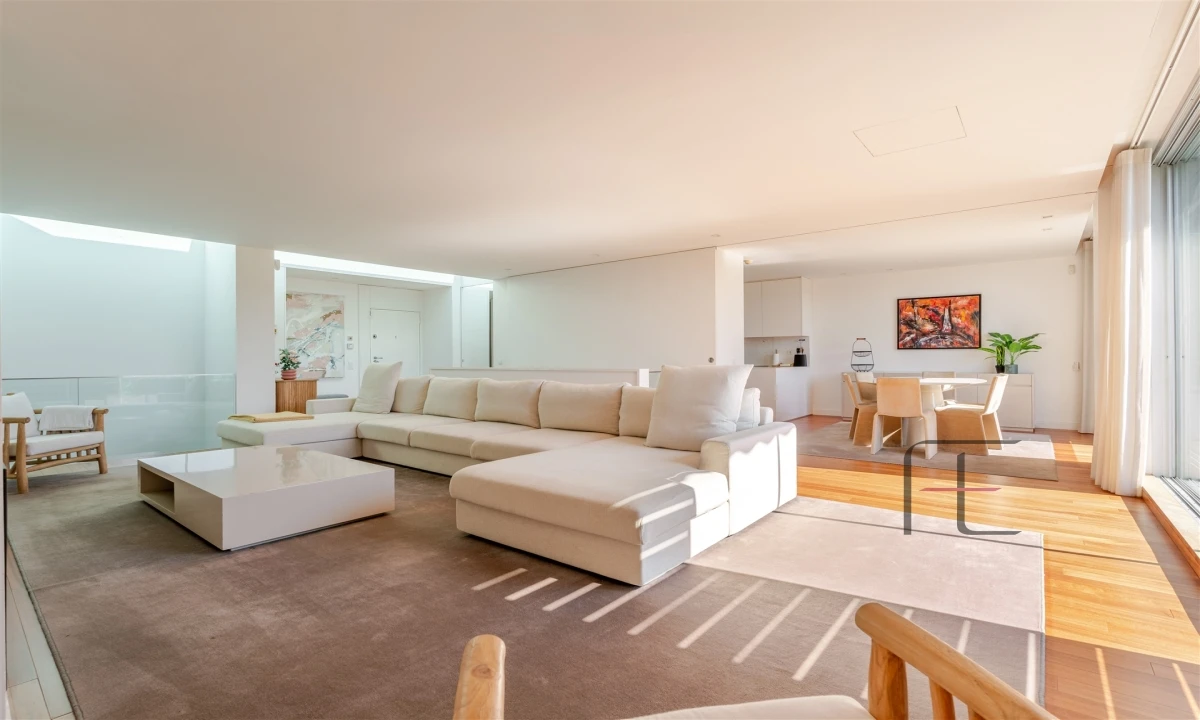 Moradia T4 para Venda em Água Longa Foto 9