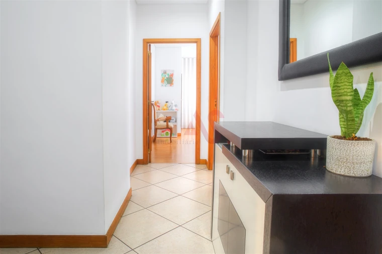 Apartamento T2 para Venda em Fermentões Foto 12