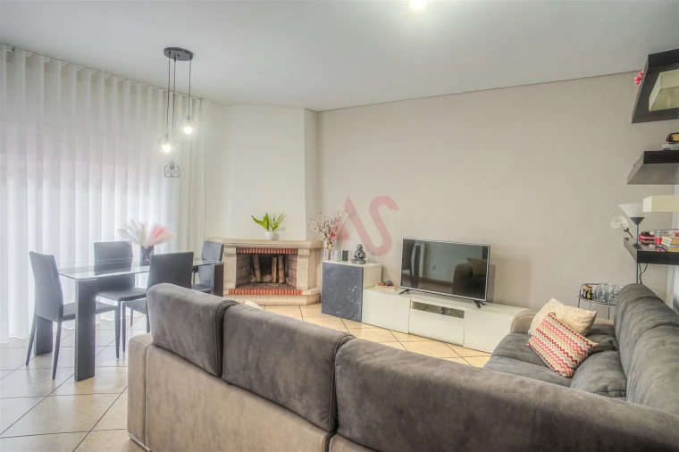 Apartamento T2 para Venda em Fermentões Foto 7