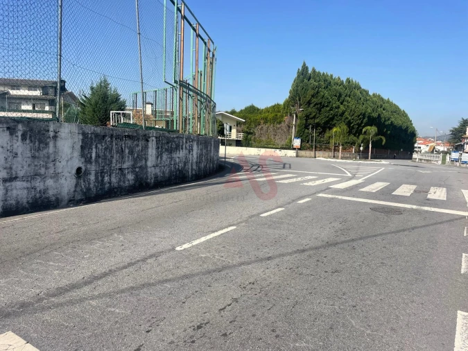 Terreno para Venda em Ruivães e Novais Foto 12