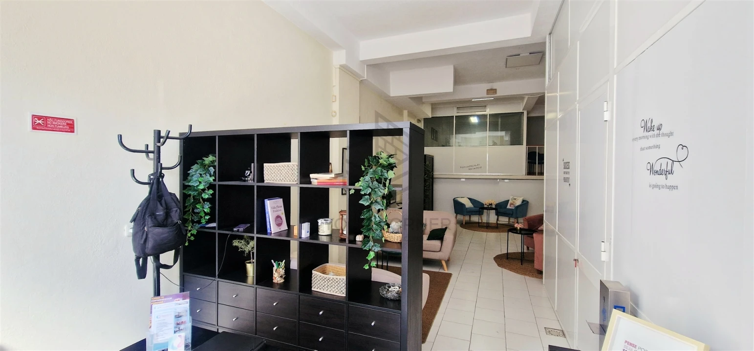 Loja para Venda em Queluz e Belas Foto 17