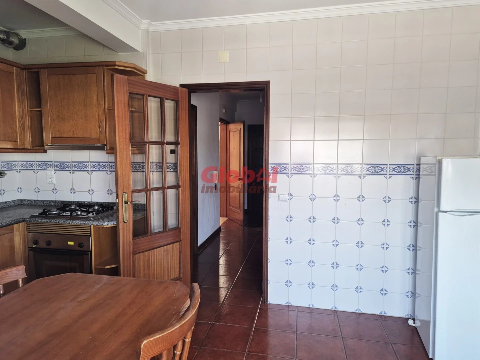 Apartamento T3 para Venda em Oliveira do Hospital e São Paio de Gramaços Foto 4