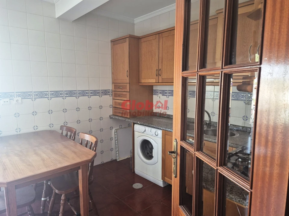 Apartamento T3 para Venda em Oliveira do Hospital e São Paio de Gramaços Foto 2