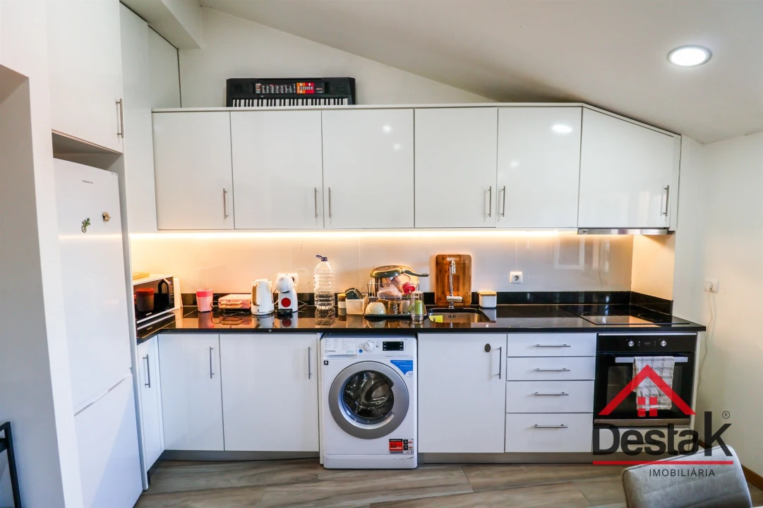Apartamento T2 para Venda em Viseu Foto 5