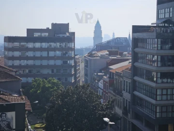 Apartamento T4 para Venda em Cedofeita, Santo Ildefonso, Sé, Miragaia, São Nicolau e Vitória