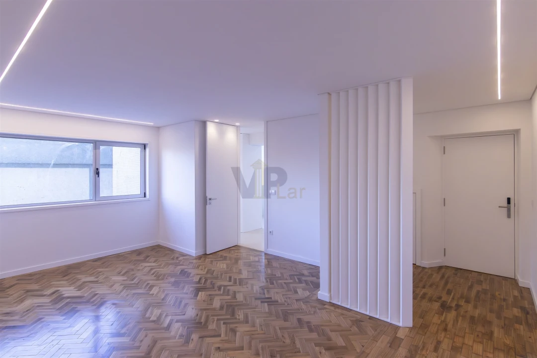 Apartamento T4 para Venda em Cedofeita, Santo Ildefonso, Sé, Miragaia, São Nicolau e Vitória Foto 11