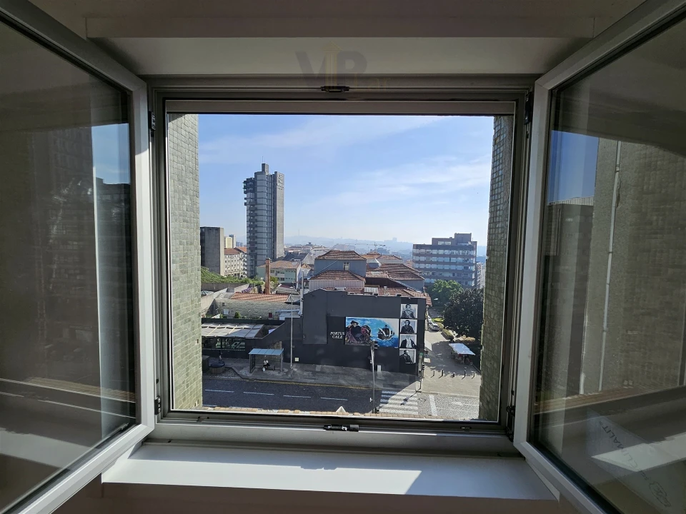 Apartamento T4 para Venda em Cedofeita, Santo Ildefonso, Sé, Miragaia, São Nicolau e Vitória Foto 3