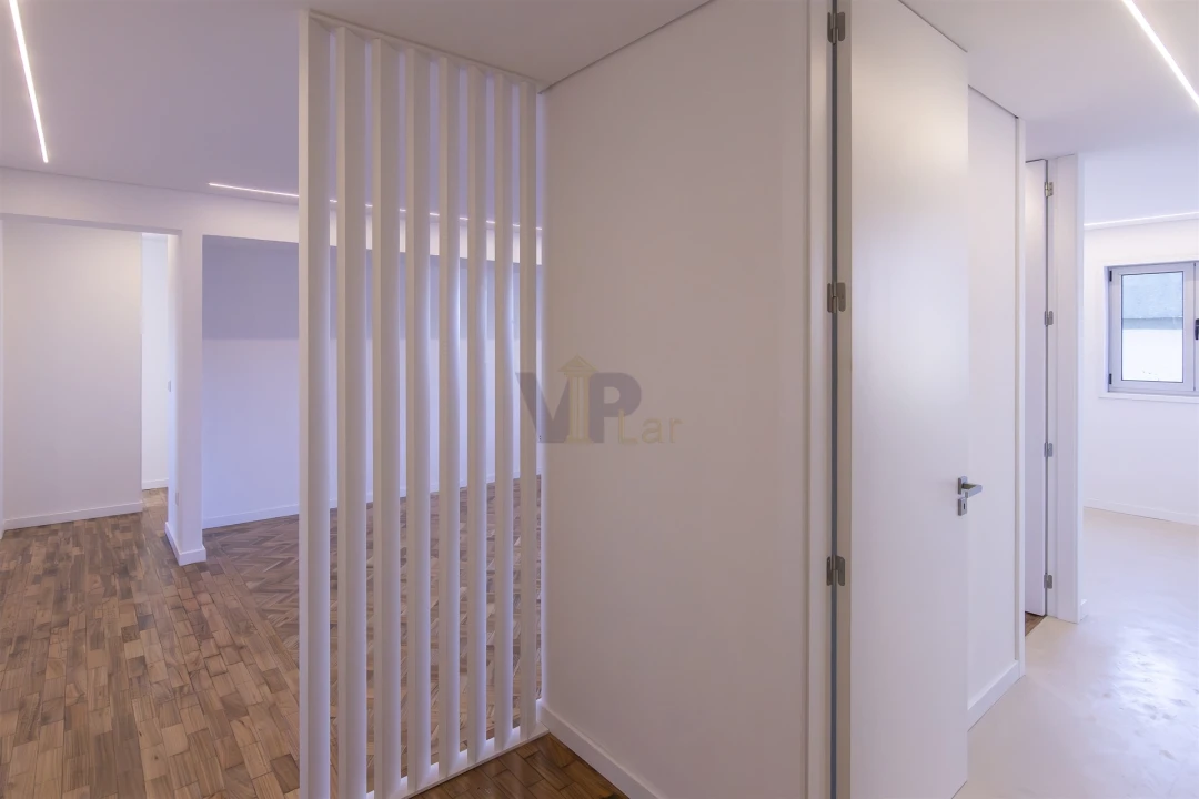 Apartamento T4 para Venda em Cedofeita, Santo Ildefonso, Sé, Miragaia, São Nicolau e Vitória Foto 13