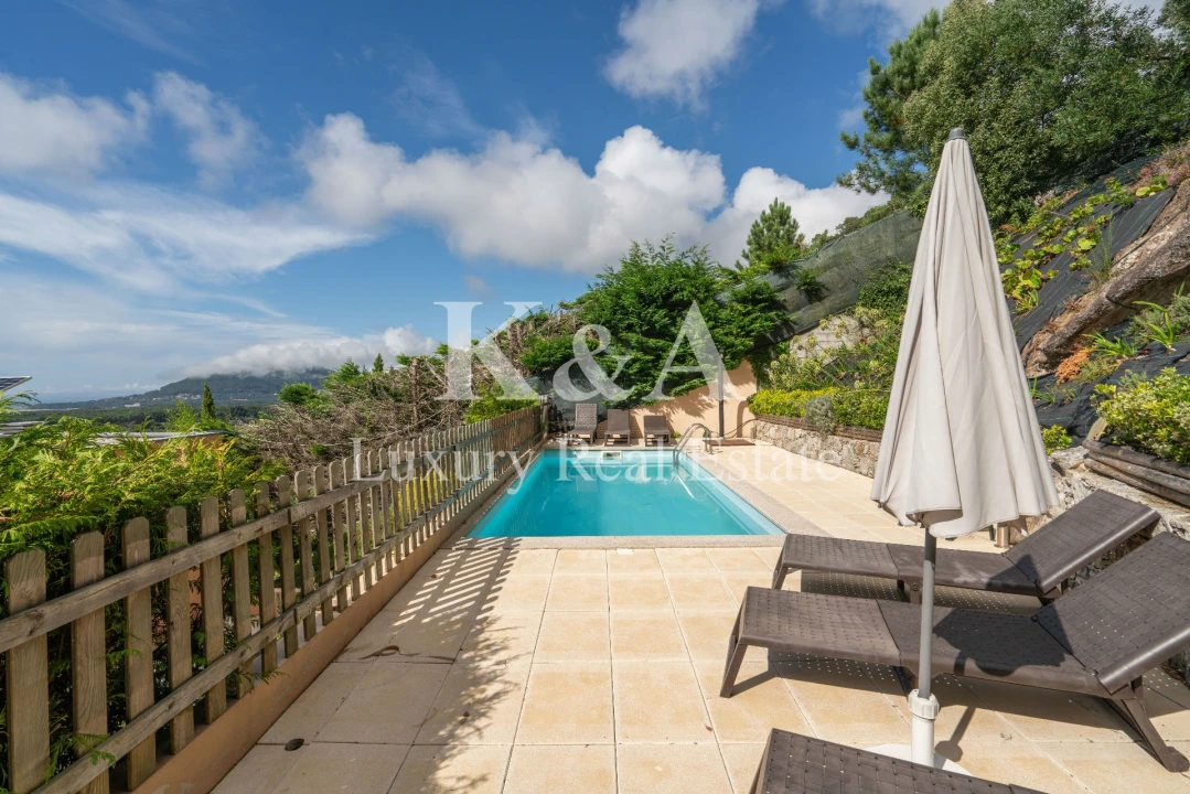 Moradia T4 para Venda em Moledo e Cristelo Foto 1