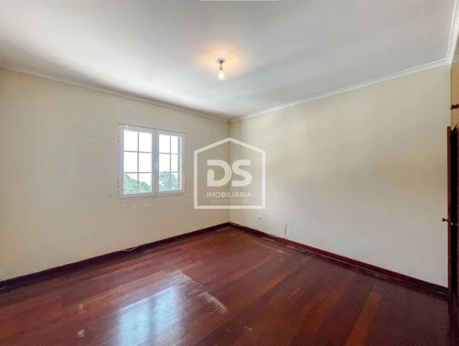 Moradia T3 para Venda em Canhas Foto 5