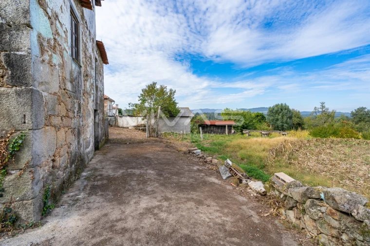 Moradia T4 para Venda em Associação de Freguesias do Vale do Neiva Foto 4