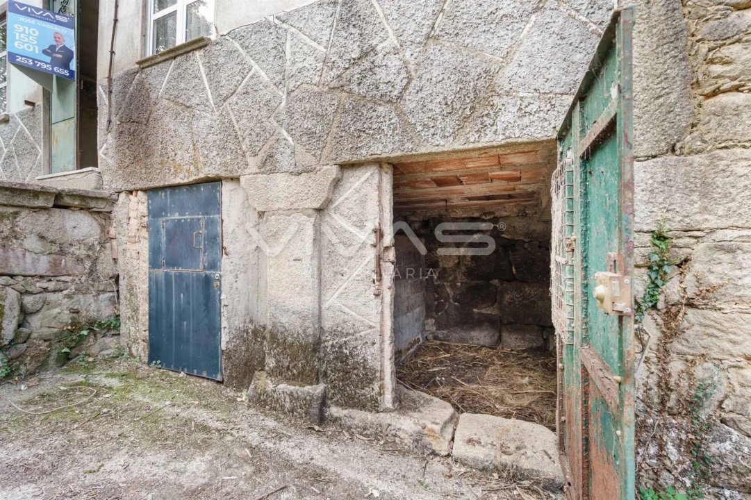 Moradia T4 para Venda em Associação de Freguesias do Vale do Neiva Foto 13