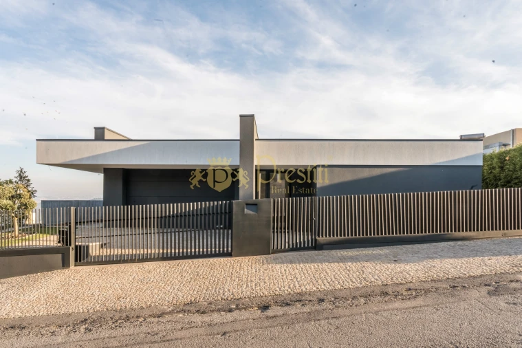 Moradia T3 para Venda em Abação e Gémeos Foto 4