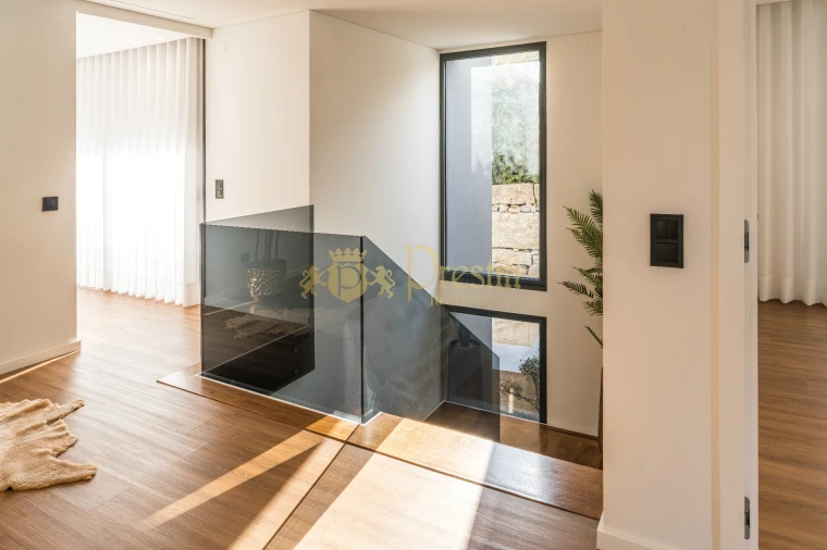 Moradia T3 para Venda em Abação e Gémeos Foto 6