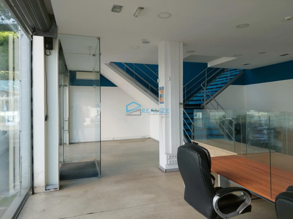 Loja para Arrendamento em Nossa Senhora da Conceição, São Pedro e São Dinis Foto 6