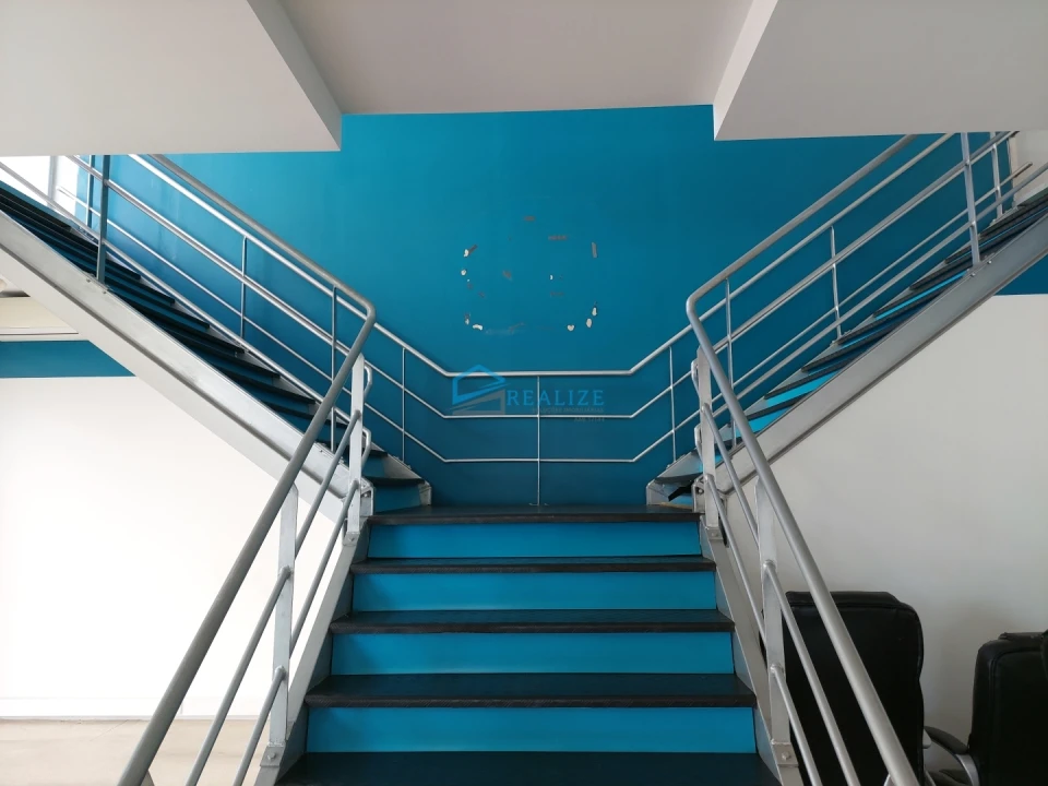 Loja para Arrendamento em Nossa Senhora da Conceição, São Pedro e São Dinis Foto 14