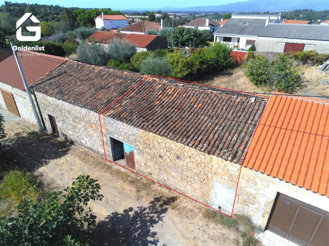 Armazém para Venda em São Miguel de Acha Foto 1