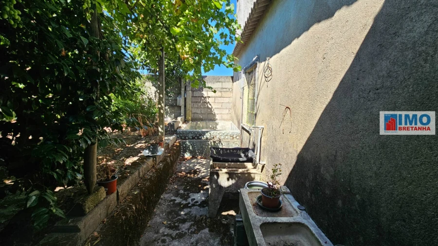 Garagem para Venda em Escalos de Cima e Lousa Foto 13
