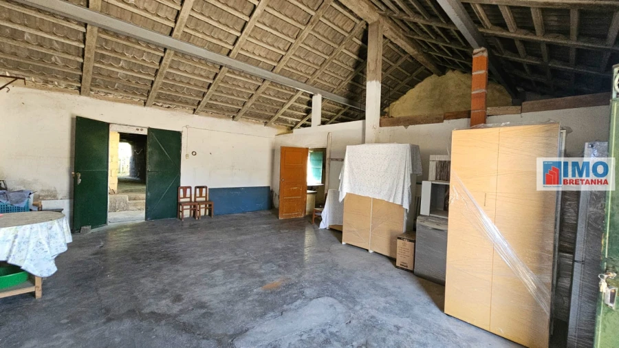 Garagem para Venda em Escalos de Cima e Lousa Foto 5
