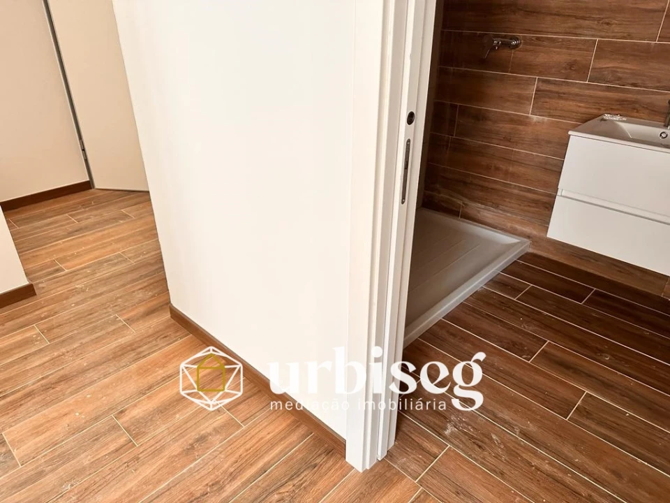 Apartamento T3 para Venda em São Pedro Foto 8