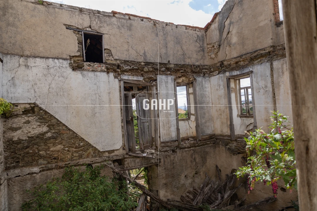 Moradia T0 para Venda em Lorvão Foto 17