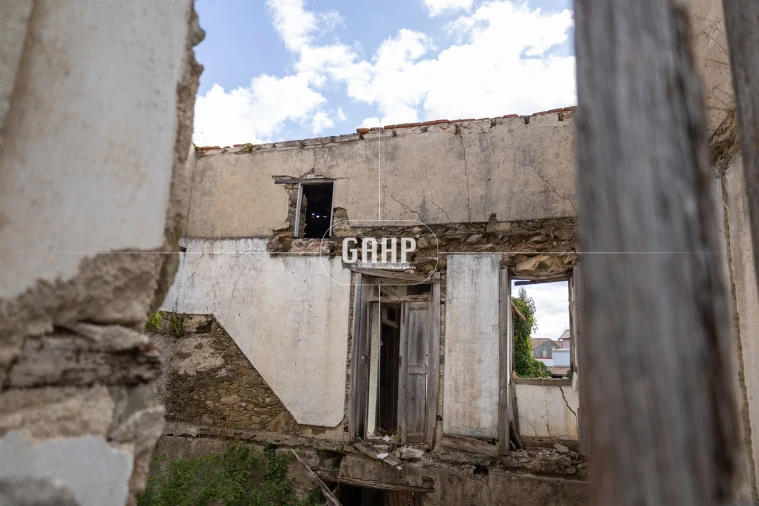 Moradia T0 para Venda em Lorvão Foto 16