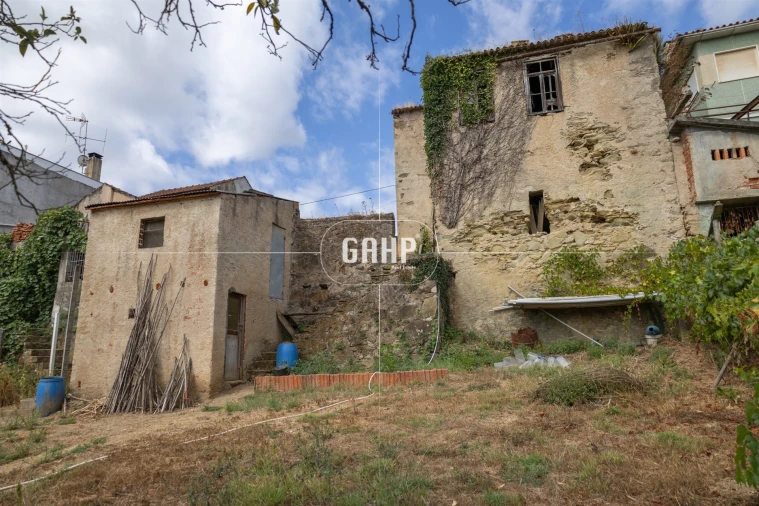 Moradia T0 para Venda em Lorvão Foto 7