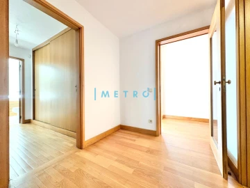 Apartamento T4 para Venda em Aldoar, Foz do Douro e Nevogilde