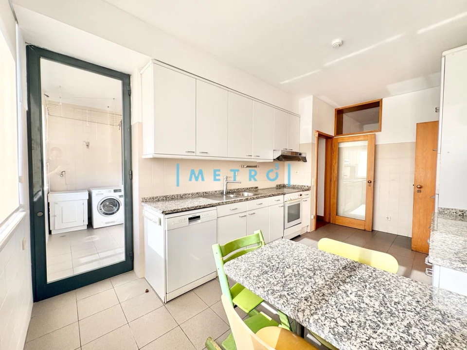 Apartamento T4 para Venda em Aldoar, Foz do Douro e Nevogilde Foto 13