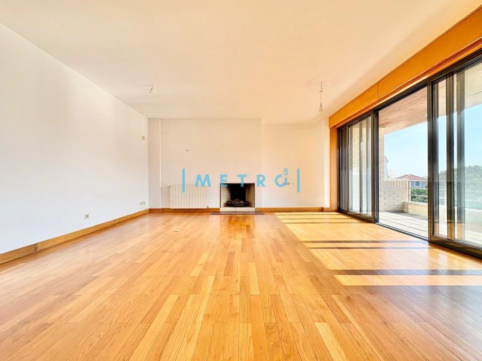 Apartamento T4 para Venda em Aldoar, Foz do Douro e Nevogilde Foto 3