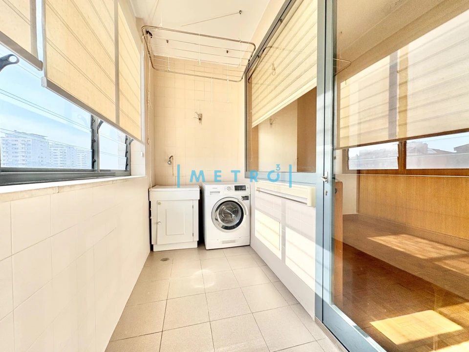 Apartamento T4 para Venda em Aldoar, Foz do Douro e Nevogilde Foto 14