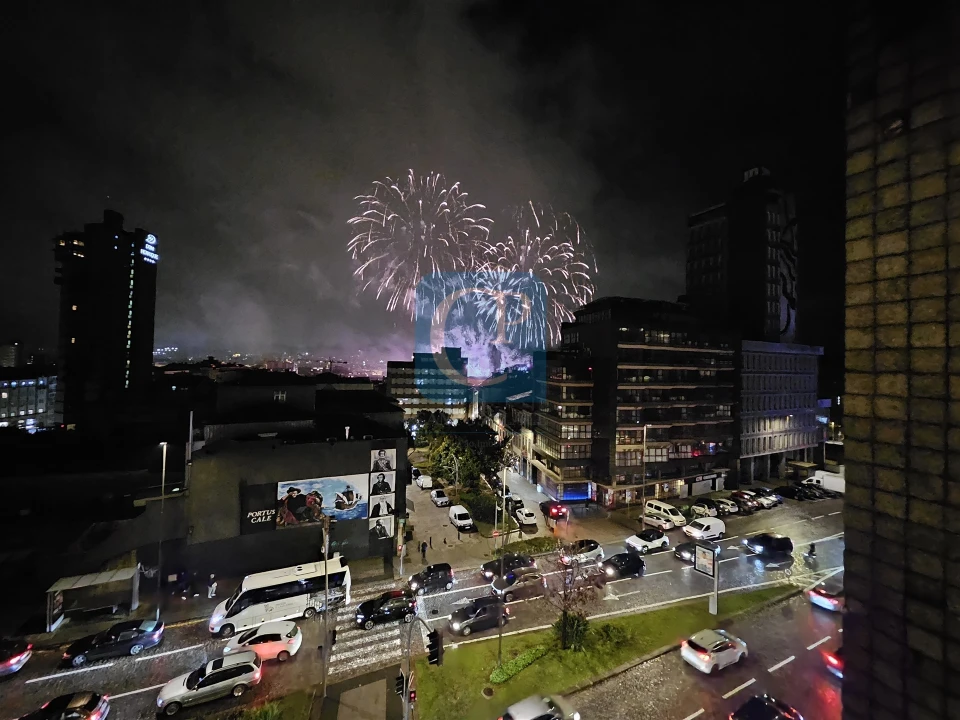 Apartamento T4 para Venda em Cedofeita, Santo Ildefonso, Sé, Miragaia, São Nicolau e Vitória Foto 19