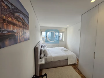 Apartamento T4 para Venda em Cedofeita, Santo Ildefonso, Sé, Miragaia, São Nicolau e Vitória