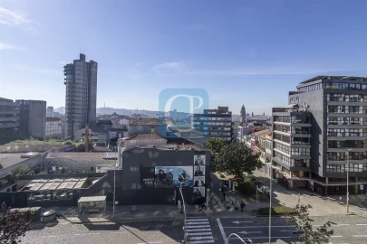 Apartamento T4 para Venda em Cedofeita, Santo Ildefonso, Sé, Miragaia, São Nicolau e Vitória