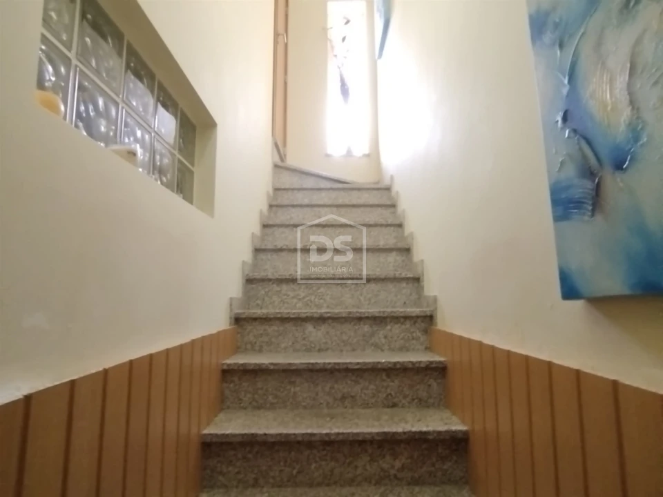 Moradia T4 para Venda em Canas de Senhorim Foto 58