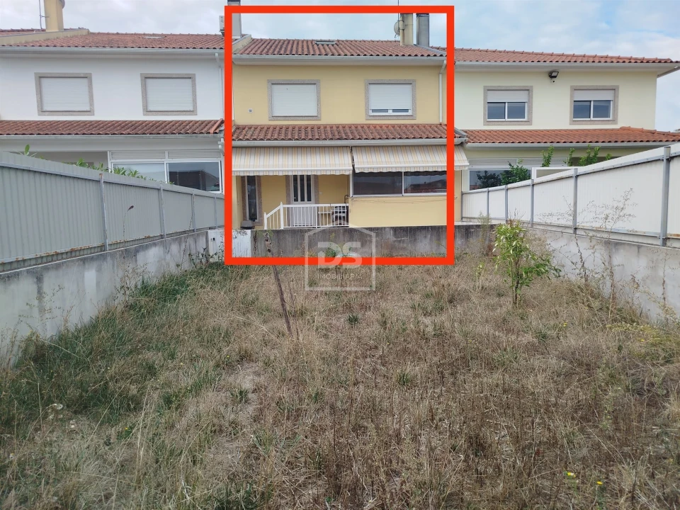 Moradia T4 para Venda em Canas de Senhorim Foto 16