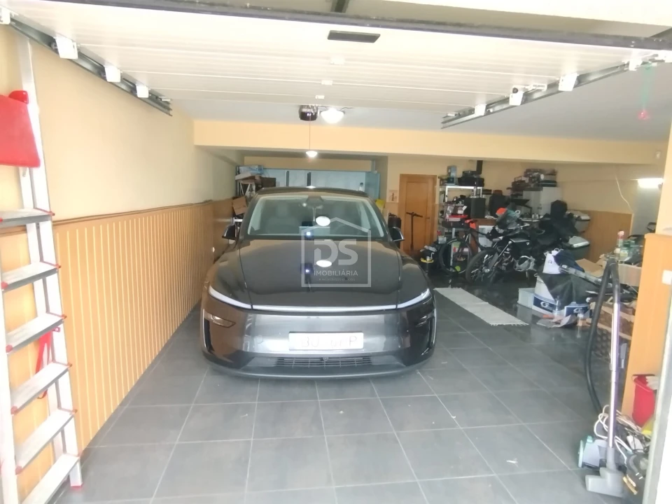 Moradia T4 para Venda em Canas de Senhorim Foto 60