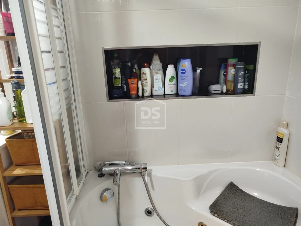 Moradia T4 para Venda em Canas de Senhorim Foto 43